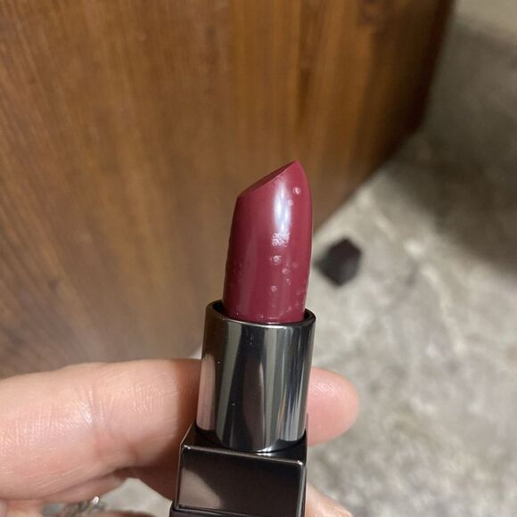 Laura Mercier Velour Lovers Lip Colour ~ AN AFFAIR 3.6g/0.12oz  Brand new (READ) - Picture 3 of 7